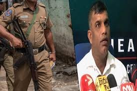 தமிழர் பகுதியில் பொலிஸாரின் நடத்தையால் மனைவியின் நகையை அடகு வைத்து குடும்பஸ்தர் தமிழர் பகுதியில் பொலிஸாரின் நடத்தையால் மனைவியின் நகையை அடகு வைத்து குடும்பஸ்தர்