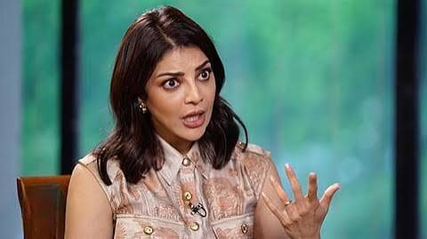 கேரவனுக்குள் நுழைந்து திடீரென சட்டையை கழற்றிய நபர்..’ காஜல் அகர்வால் கேரவனுக்குள் நுழைந்து திடீரென சட்டையை கழற்றிய நபர்..’ காஜல் அகர்வால்