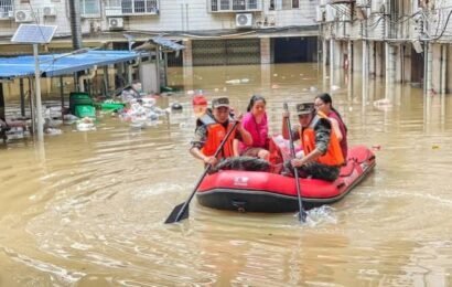 சீனாவில் மழை, வெள்ளத்தால் நிலச்சரிவு: 20 பேர் பலி, 331 பேர் காயம்