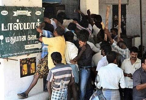 மதுப்பிரியர்களுக்கு அதிர்ச்சி! தமிழகம் முழுவதும் 2,640 டாஸ்மாக் பார்கள் உடனடியாக மூடல்