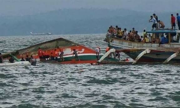 படகு கவிழ்ந்து நைஜீரியாவில் 40 குழந்தைகள் பரிதாபமாக உயிரிழப்பு