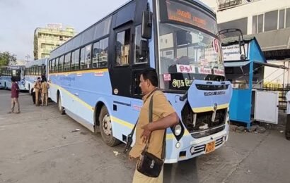தமிழக – கர்நாடக எல்லையில் உச்சகட்டப் பதற்றம்! – போக்குவரத்து ஸ்தம்பிப்பு!