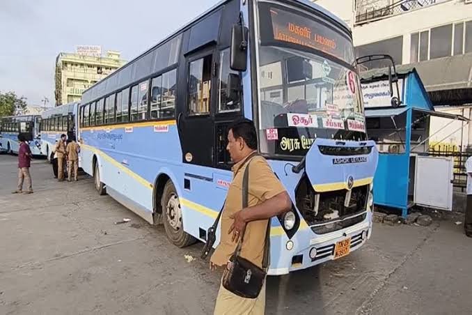 தமிழக – கர்நாடக எல்லையில் உச்சகட்டப் பதற்றம்! – போக்குவரத்து ஸ்தம்பிப்பு!