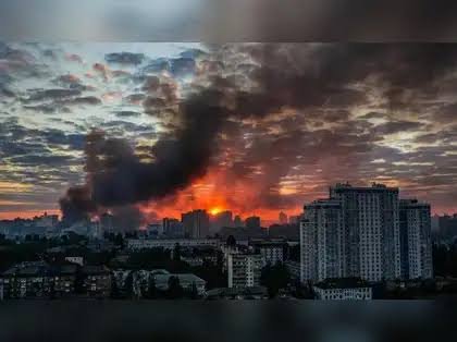 ரஷ்யா மீதான உக்ரைனின் தீவிரத் தாக்குதலில் 13 பேர் உயிரிழப்பு