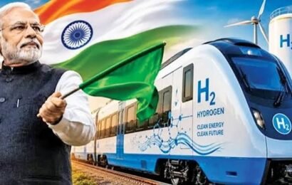 தண்ணீரில் இயங்கும் இந்தியாவின் ரயில்!