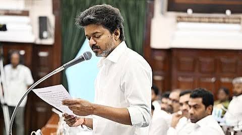 சட்டப்பேரவையில் முதல்வர் விஜய்யின் மெகா 110 அறிவிப்புகள் சட்டப்பேரவையில் முதல்வர் விஜய்யின் மெகா 110 அறிவிப்புகள்