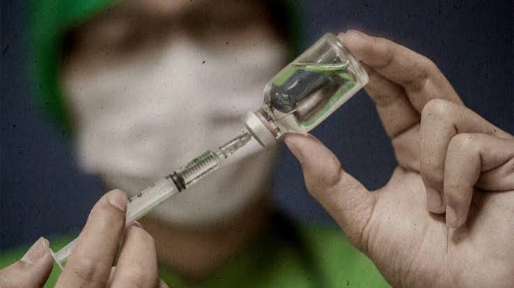 மருத்துவ மாணவி மயக்க ஊசி போட்டு தற்கொலை! சிக்கிய கடிதம்!