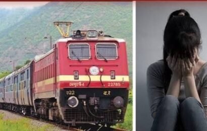 20 வயது இளம்பெண் ரயில் டிக்கெட் வாங்கிதருவதாக கூறி பாலியல்