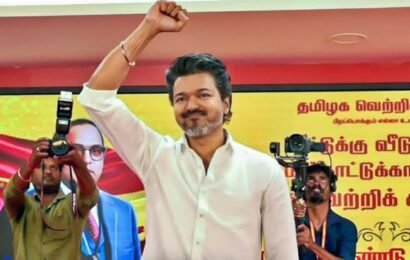 2 இடங்களிலும் வென்றது தவெக.. சட்டமன்றத்தில் உயரும் பலம்!