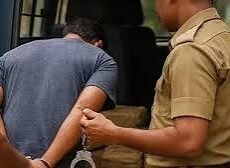 இந்தியாவிலிருந்து இலங்கைக்கு நாடுகடத்தப்பட்ட புலிகள் உறுப்பினர் கட்டுநாயக்க விமான நிலையத்தில் கைது!