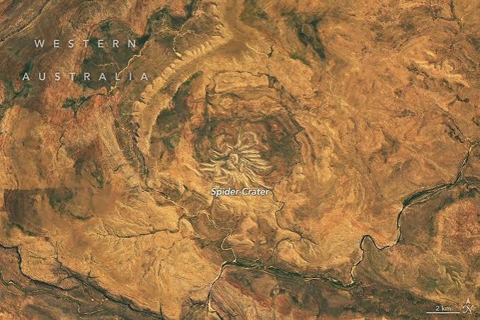 மேற்கு ஆஸ்திரேலியாவில் விசித்திரமான அமைப்பு- படம் நாசா?